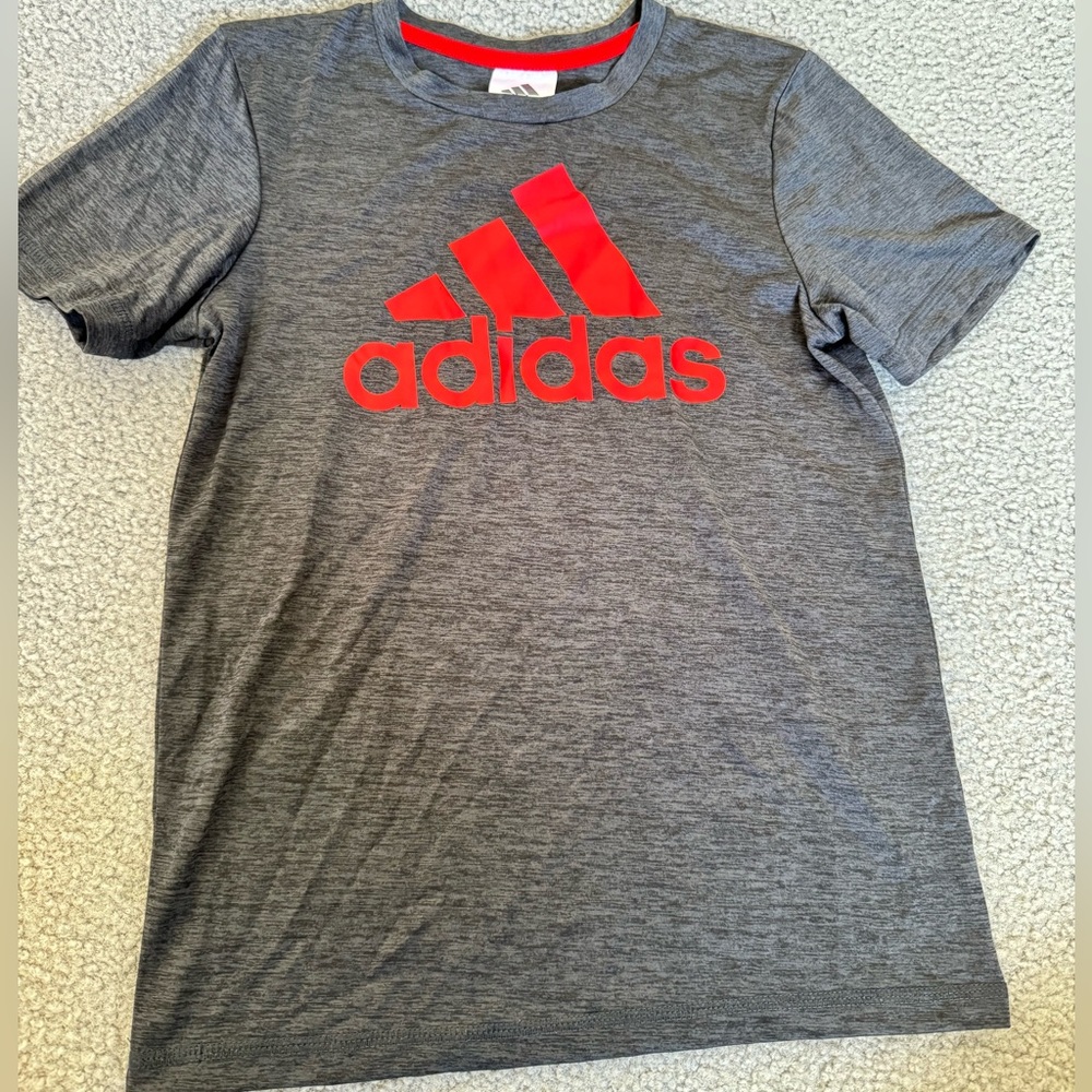 Boys adidas shirt Size 7 Color Gray Made Vietnam 100%Polyester
